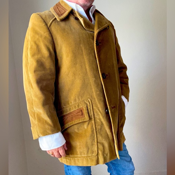 Vintage corduroy coat. - Picture 3 of 14
